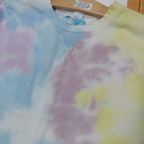 Colsie Tie Dye Pullover Cropped Sweatshirt - Picture 10 of 15